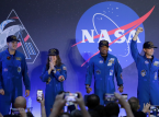 Artemis II-astronauter etter historisk m&aring;nepassering: "Jorden var en livb&aring;t i universet"