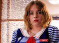 Stranger Things-stjernen Maya Hawke sier at skuespillere nå blir bedømt på sine følgere på Instagram