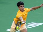 Carlos Alcaraz ber om medisinsk timeout, men vinner i Barcelona Open-debuten